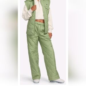 Nike Quilted High Waist Straight Leg Pants Size XS Sage Green